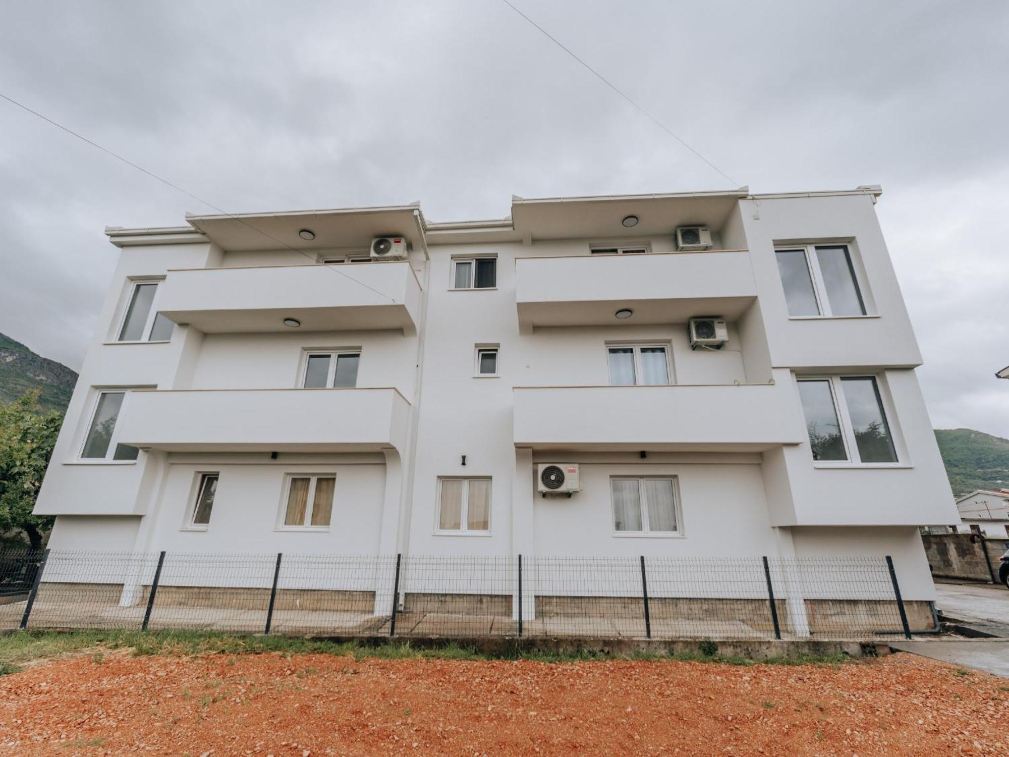 Apartments Milivojevic Bar Exterior photo
